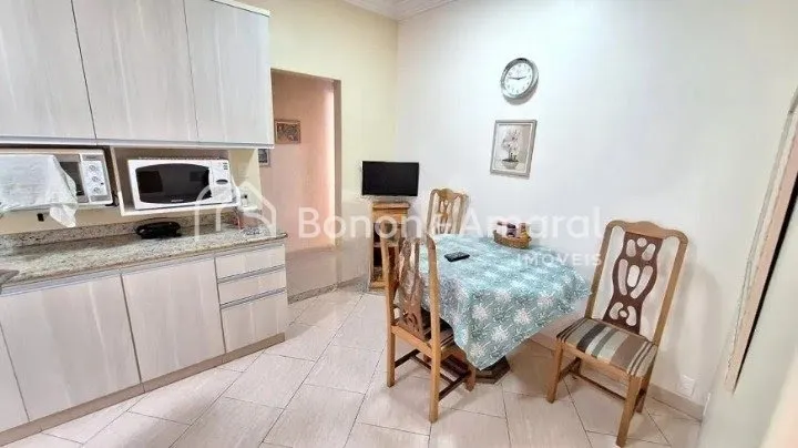 Imagem Casa à venda no Parque Taquaral com 4 quartos e 2 banheiros