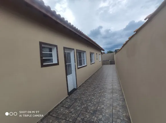 Imagem Casa com 2 Quartos à Venda, 62 m² em Jd. Jamaica - Itanhaém