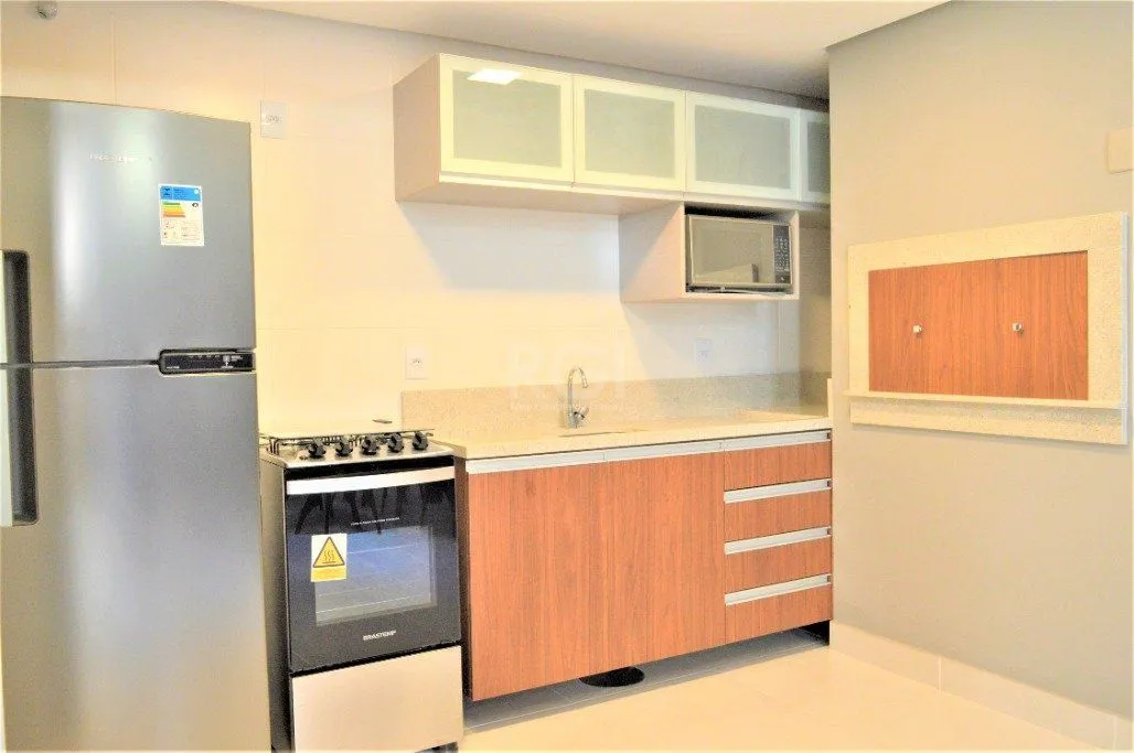 Imagem Excelente apartamento 2 dormitórios com garden e duas vagas no Bom Fim