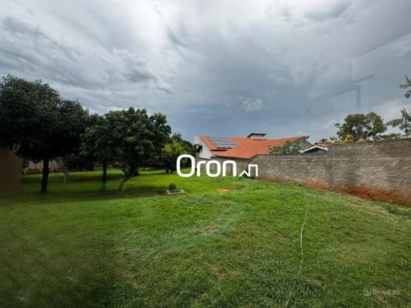 Imagem Casa com 3 dormitórios à venda, 213 m² por R$ 1.690.000,00 - Condomínio Parque dos Cisnes - Goiânia/GO