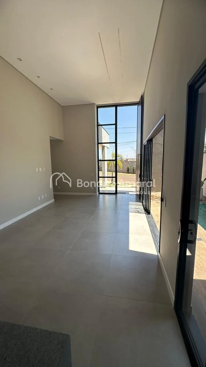 Imagem Casa Térrea no Terras da Estância com acabamento diferenciado - 3 suítes e piscina