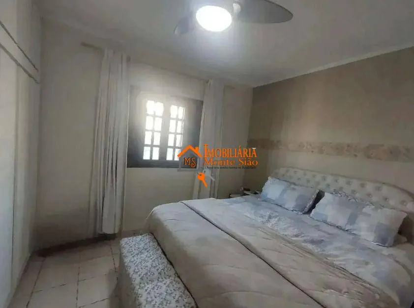 Imagem Sobrado com 3 dormitórios à venda, 188 m² por R$ 690.000 - Ponte Grande - Guarulhos/SP