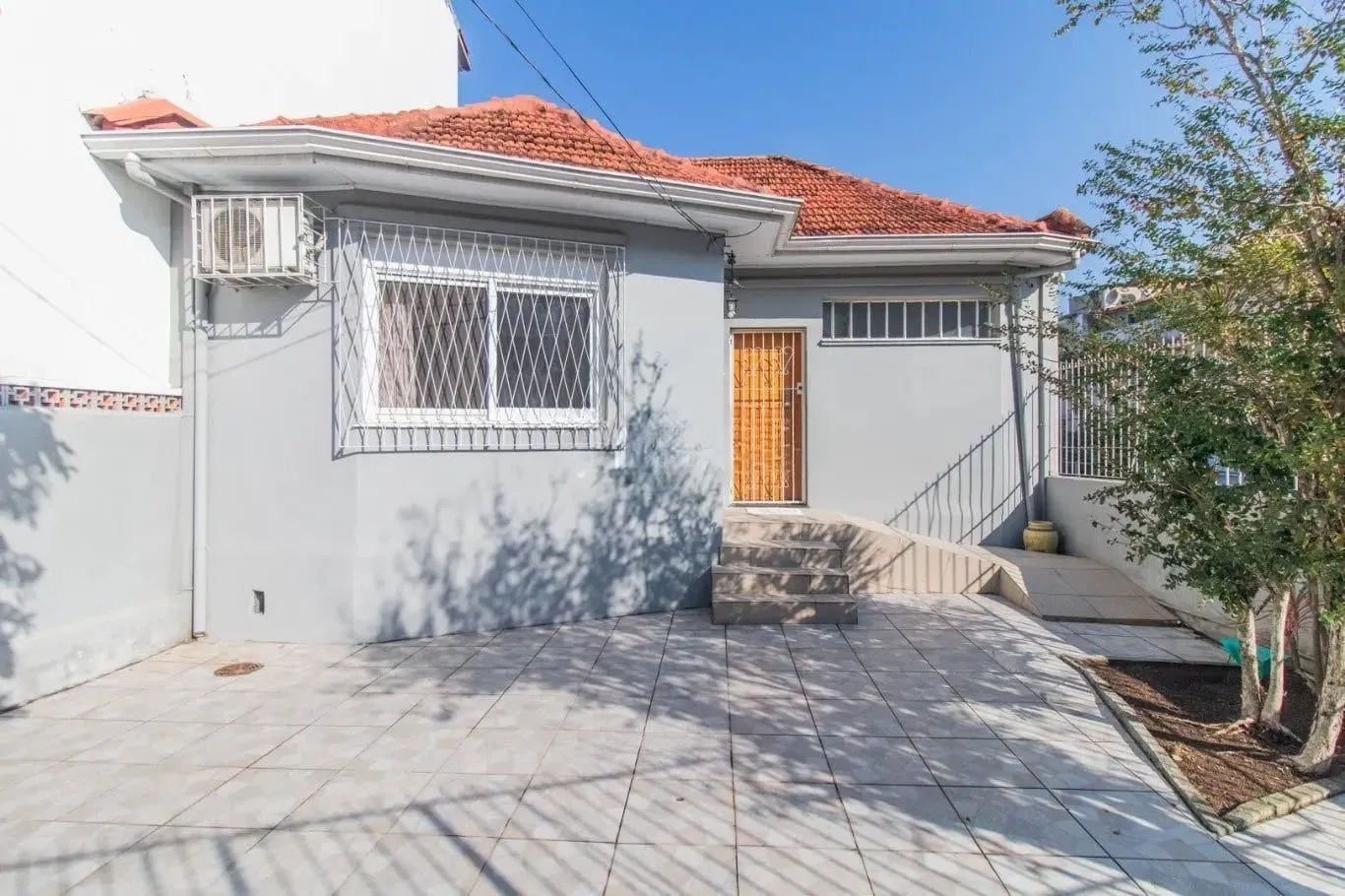 Imagem Casa de 3 dormitórios com 90m² à venda no Bairro Medianeira