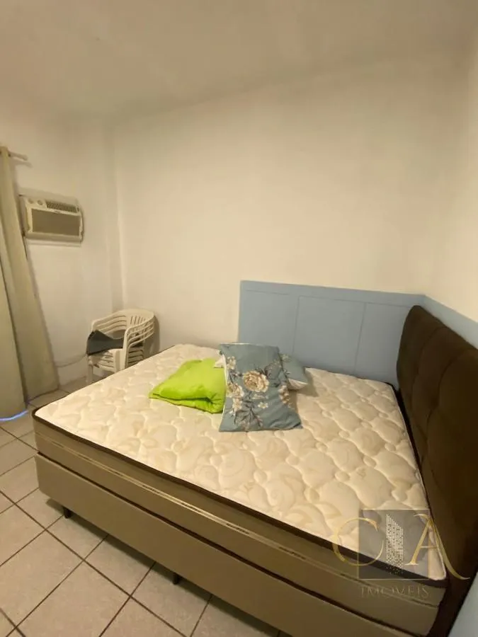Imagem Apartamento para Temporada em Itapema, Centro, 2 dormitórios, 1 banheiro, 1 vaga