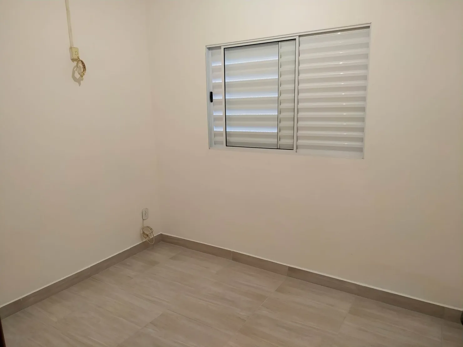 Imagem Casa à venda 2 Quartos, 1 Suite, 2 Vagas, 125M², Residencial e Comercial Cidade Morumbi, Pindamonhangaba - SP