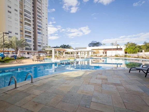 Imagem Apartamento moderno com 2 dormitórios (1 suíte), rico em armários planejados, andar alto e vista,...