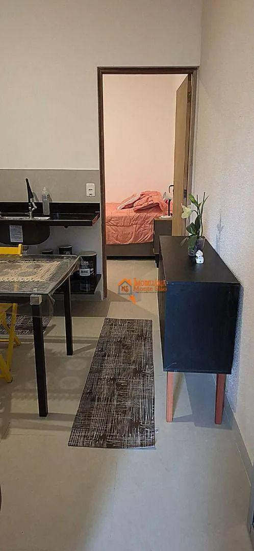 Imagem Casa com 1 dormitório para alugar, 50 m² por R$ 2.000,00/mês - Jardim Santa Mena - Guarulhos/SP