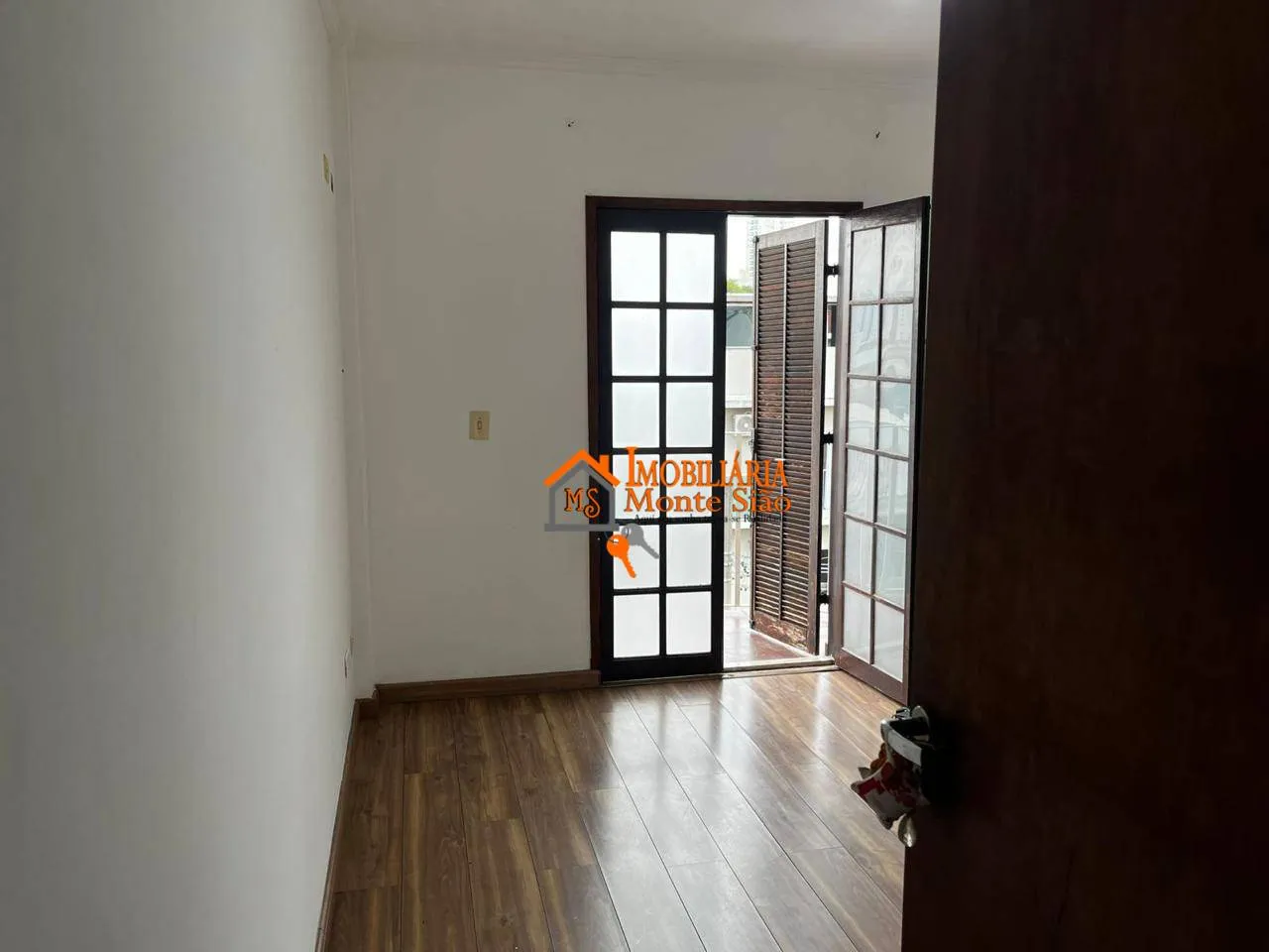 Imagem Sobrado com 5 dormitórios à venda, 700 m² por R$ 1.750.000,00 - Jardim Leila - Guarulhos/SP