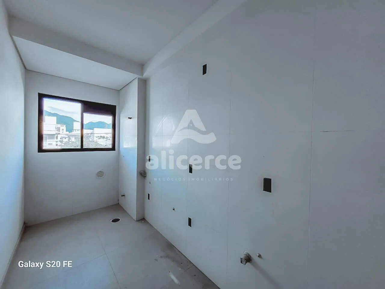 Imagem Seu novo lar no Nova Palhoça: 3 quartos, sacada c/ churrasqueira e área de lazer incrível!