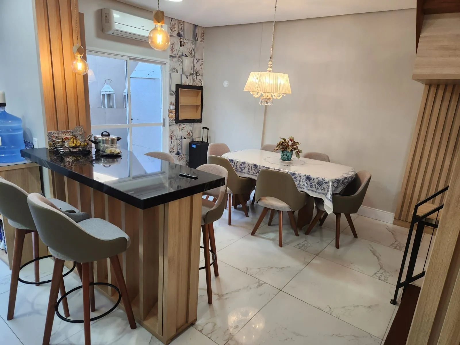 Imagem Ótima casa em condomínio fechado na Vila Nova, em Porto Alegre!