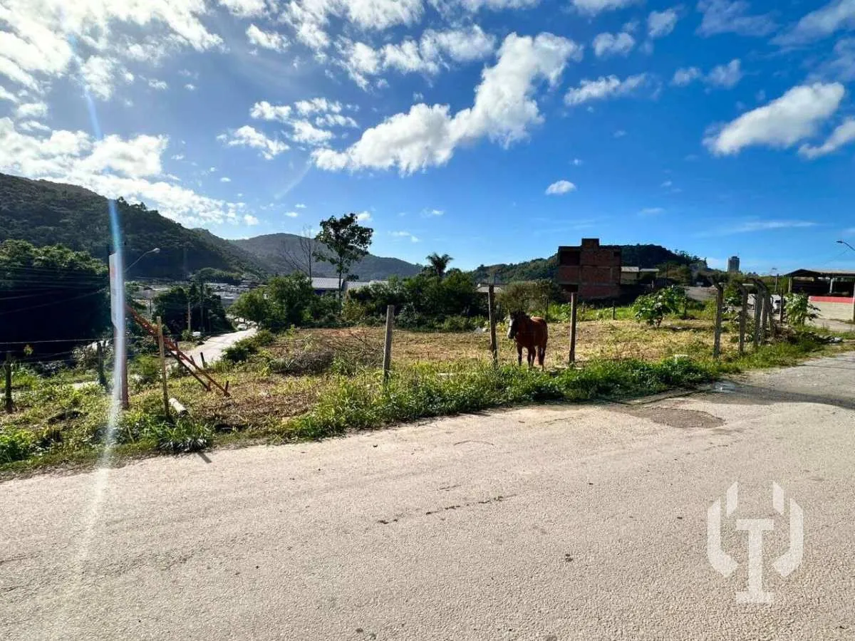 Imagem Terreno à venda em Itapema, Casa Branca, com 2 quartos, 1015m2