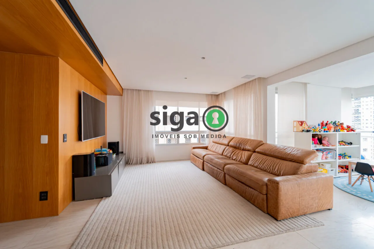 Imagem Apartamento Alto Padrão à Venda no Campo Belo - 220 m² - 3 Suítes - 4 Vagas - Varanda Gourmet