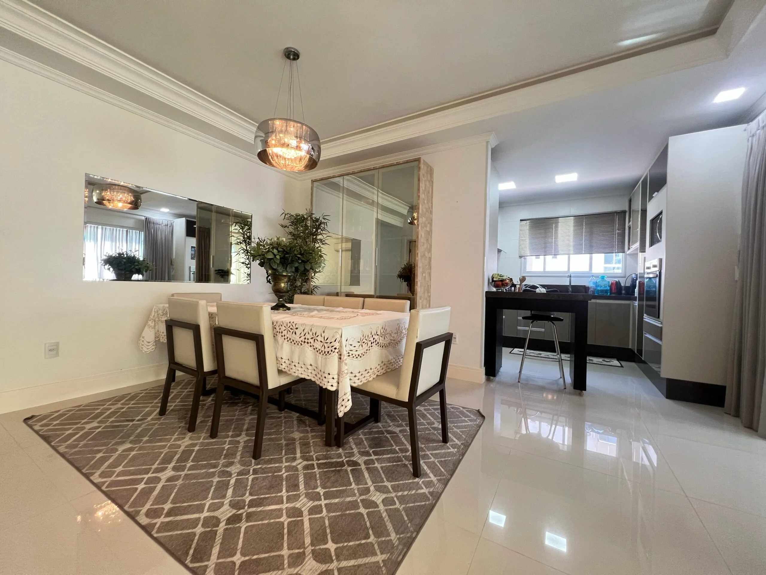 Imagem Apartamento à venda com 171m2 por R$ 3.500.000,00