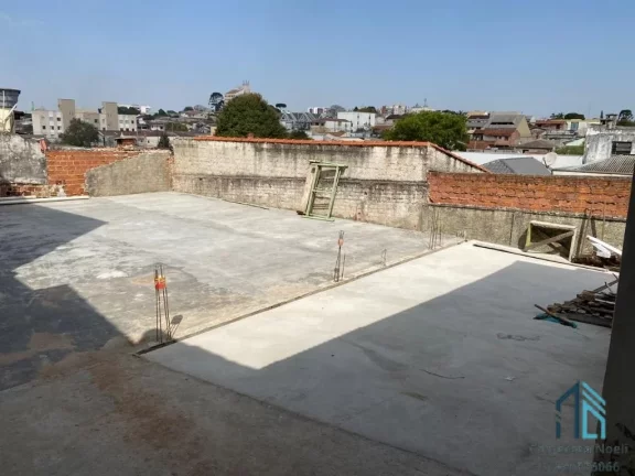 Imagem (PERMUTA) Casa térrea, 03 quartos c/suíte, parte podendo ser utilizado como Barracão, no Capão Raso em Curitiba PR