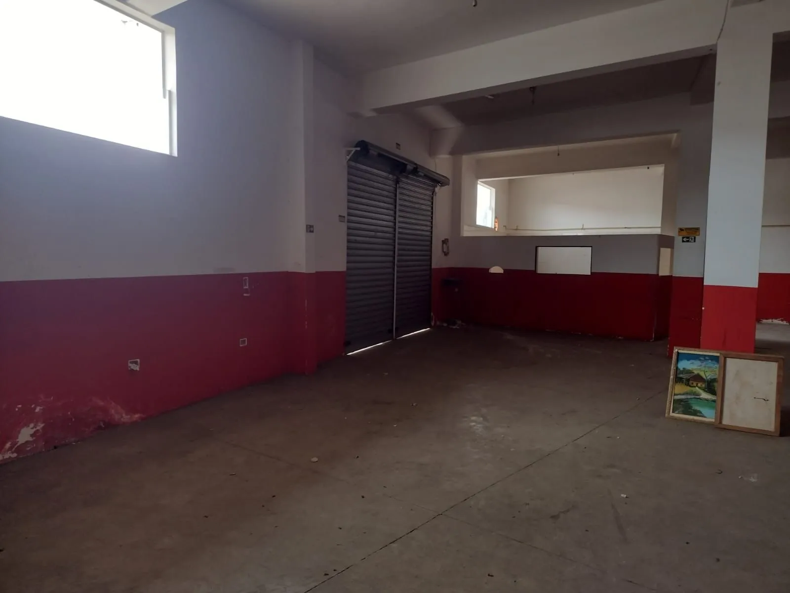 Imagem Galpão de Esquina com 222,50m² Localizado no JD Copaiba