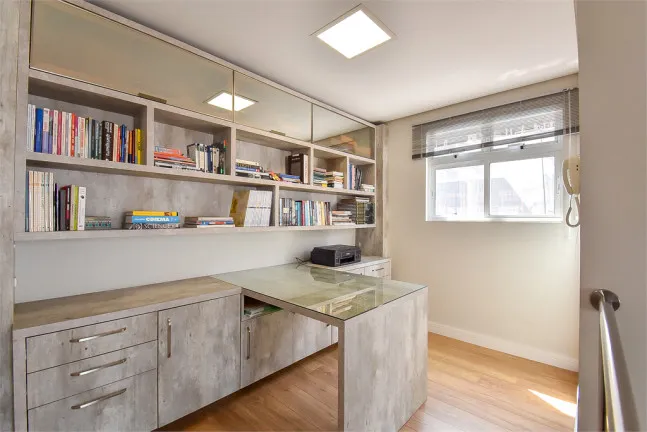 Imagem Cobertura com 3 Quartos à Venda, 185 m² em Bacacheri - Curitiba