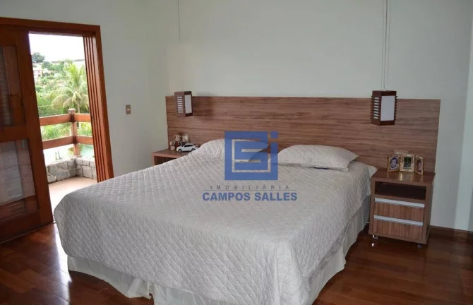 Imagem Chácara com 3 dormitórios à venda, 2000 m² por R$ 3.500.000,00 - Jardim Saltinho - Socorro/SP