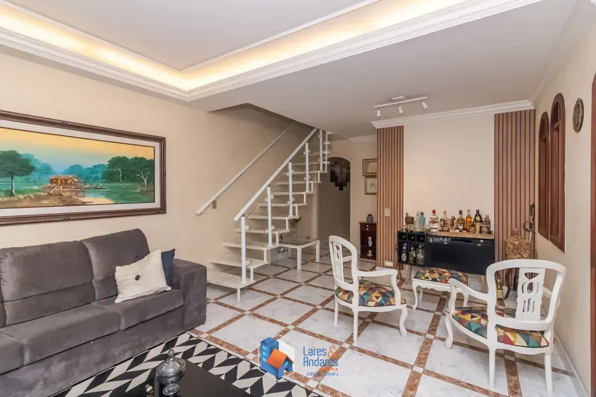 Imagem Casa no condomínio Parque das Mercês para venda com 5 quartos, sendo 4 suítes, 240m²