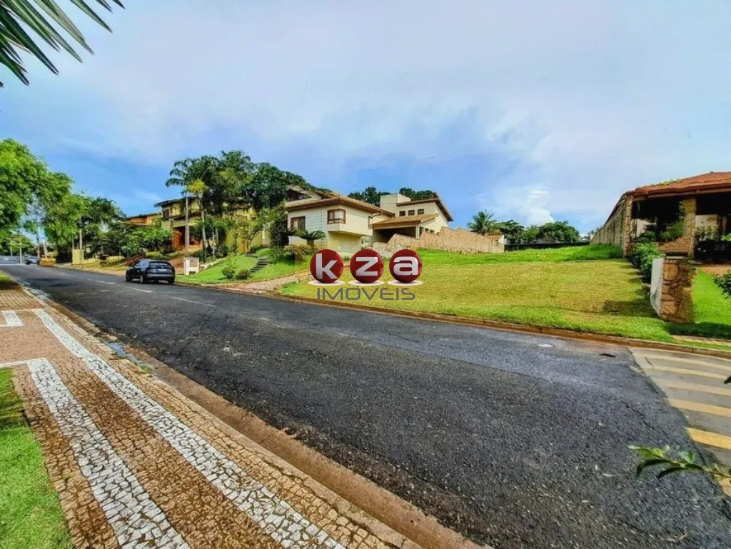 Imagem Terreno à venda em condomínio de luxo em Valinhos-SP - 770m² no Condomínio Green Boulevard