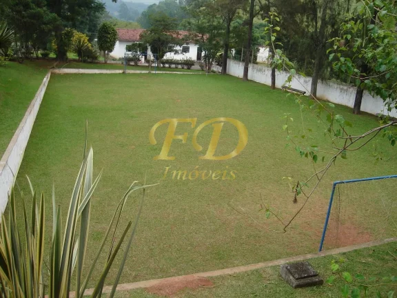 Imagem Sítio de Alto Padrão em Mairiporã / Terra Preta