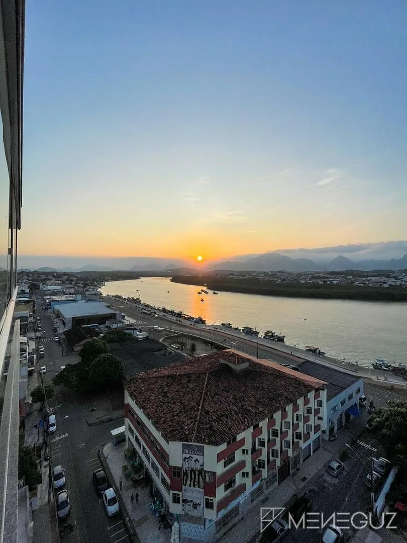 Imagem Apartamento 2 quartos, a venda, no centro de Guarapari, com vista para o canal