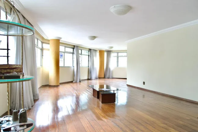 Imagem Apartamento à Venda em Lourdes | Em Frente à Praça da Assembleia |4 Quartos