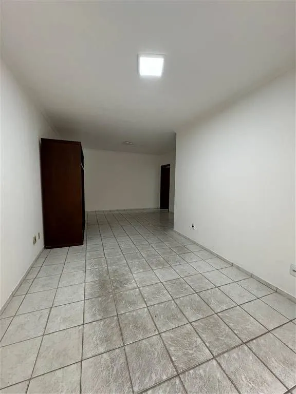 Imagem Apartamento à Venda em Guilhermina, Praia Grande - SP