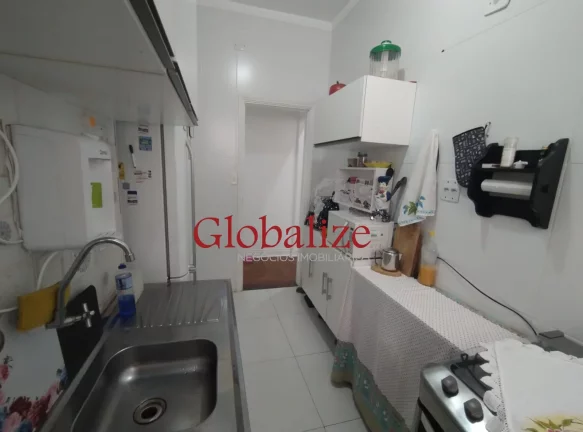 Imagem Apartamento 2 dormitórios próximo à praia no bairro do Boqueirão em Santos por R$425.000,00