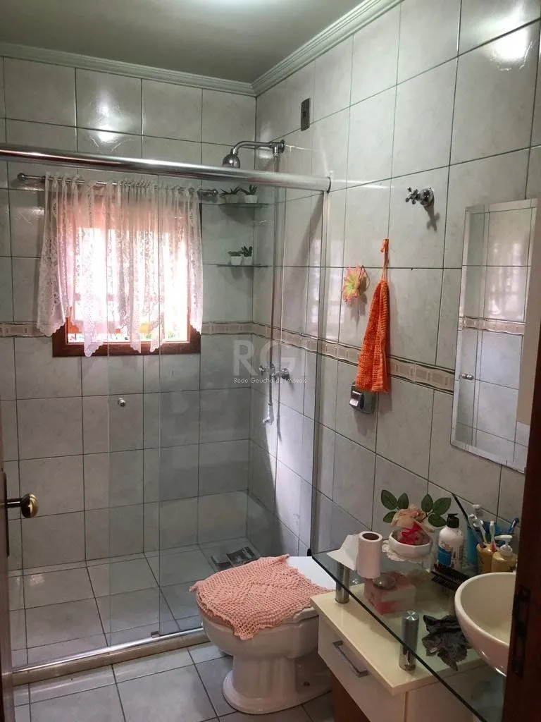 Imagem Casa para Venda - 225.91m², 4 dormitórios, sendo 2 suites, 1 vaga - Nonoai
