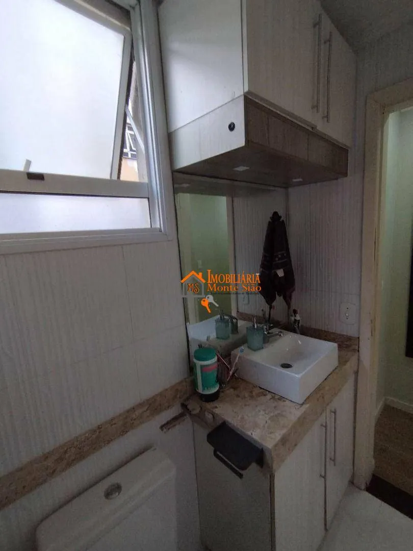Imagem Apartamento com 3 dormitórios à venda, 70 m² por R$ 198.000,00 - Parque Maria Helena - Guarulhos/SP