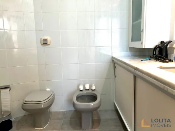 Imagem Apartamento à venda a uma quadra da Beira Mar Norte de Florianópolis/SC