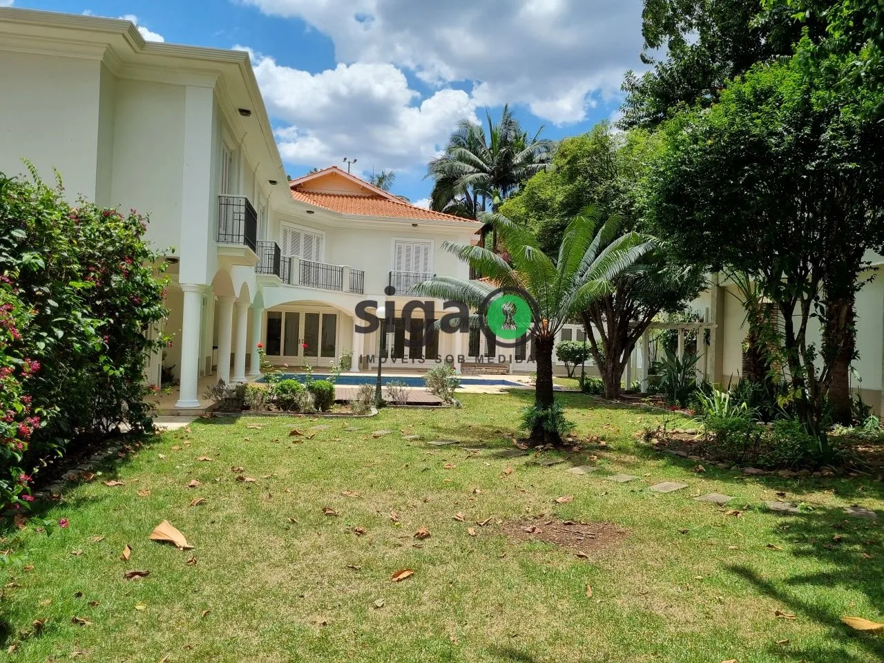 Imagem Casa para Alugar no Jardim América com 4 quartos