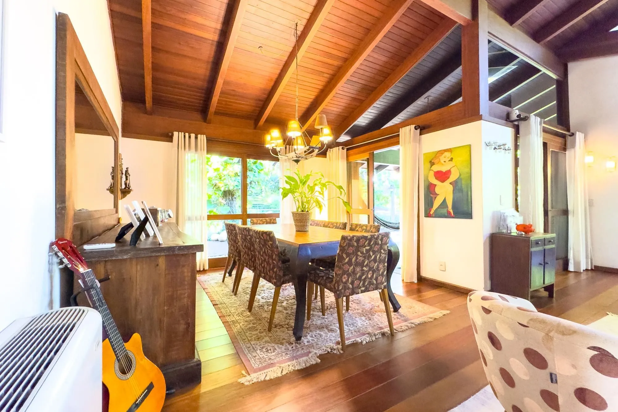 Imagem Casa no Parque Knorr com 3 dormitórios e piscina aquecida