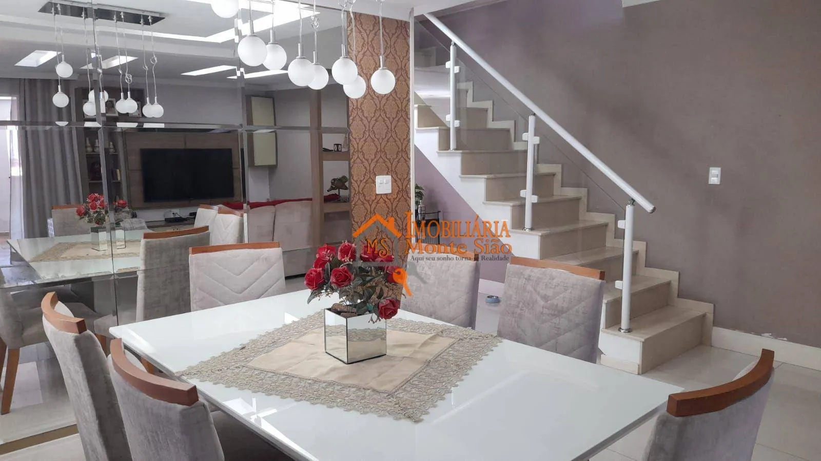 Imagem Sobrado com 3 dormitórios à venda, 380 m² por R$ 1.100.000,00 - Jardim Santa Clara - Guarulhos/SP