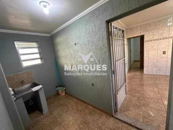 Imagem Imóvel c/ 2 casas em terreno de 435m2