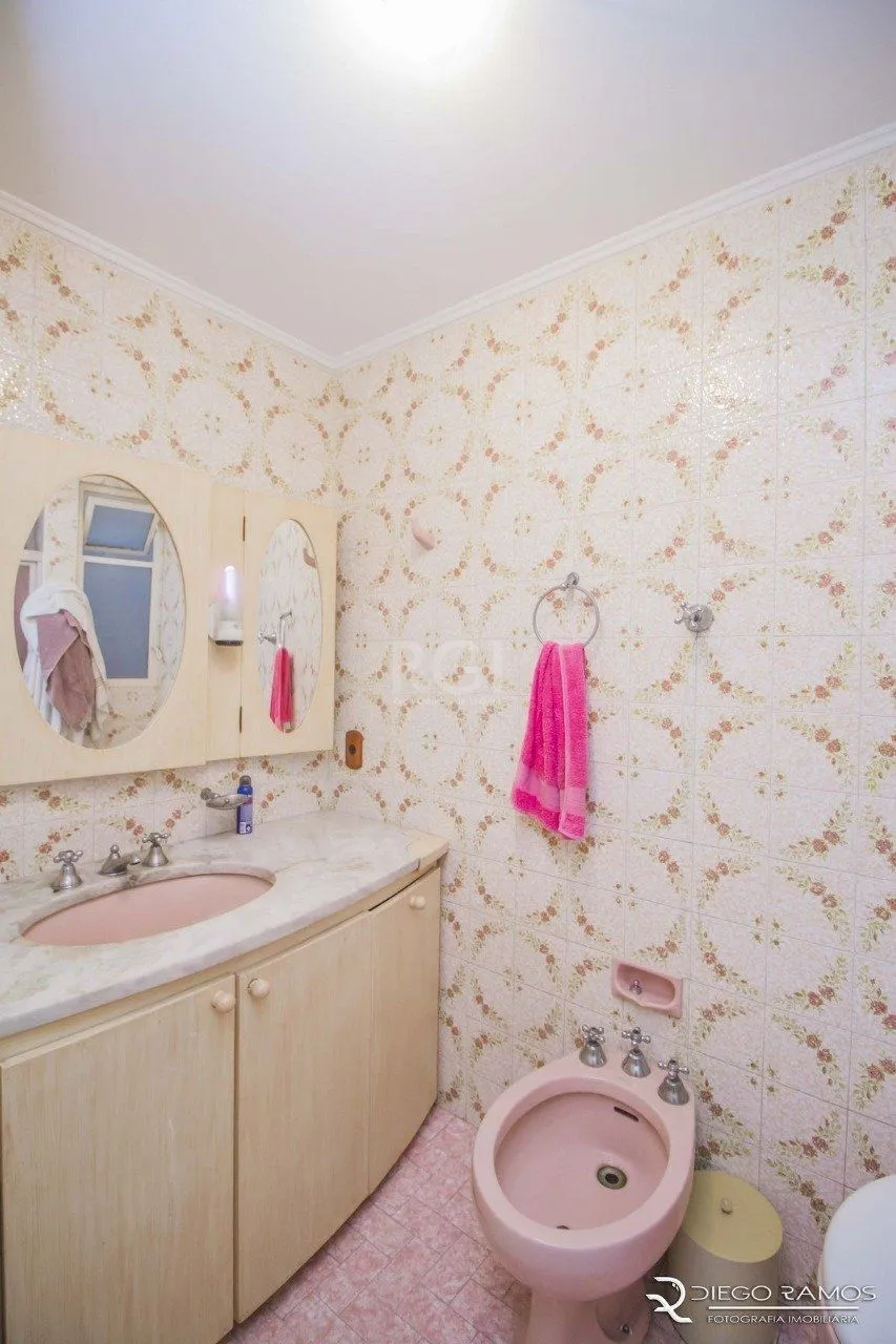 Imagem Apartamento para Venda - 96m², 3 dormitórios, 1 vaga - Menino Deus