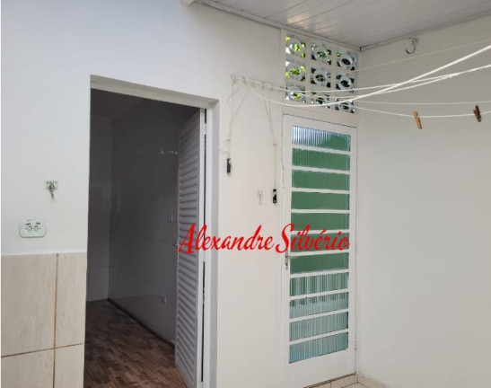 Casa com 3 Quartos à Venda ou Locação, 180 m² em Chácara São Silvestre - Taubaté