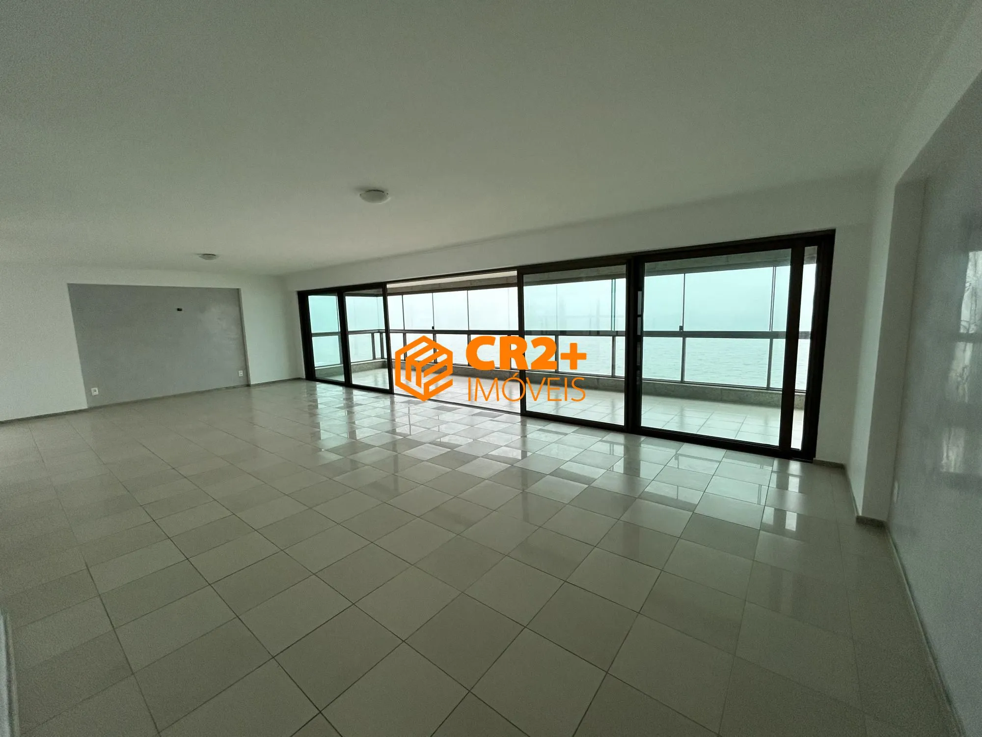 Foto do imóvel Alugo apartamento de LUXO na AV Boa Viagem no Pina - 4 suítes e 4 vagas- 275m² em Avenida Boa Viagem, 634 - Pina, Recife - PE