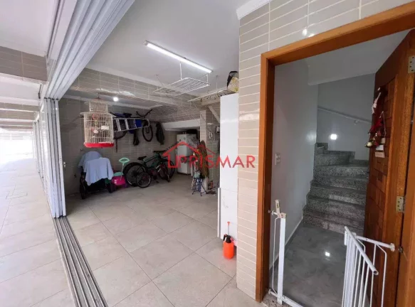 Imagem Sobrado de villagio no bairro campo grande, Santos, 2 vagas.