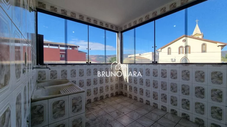 Imagem Casa à venda no Centro – Igarapé/MG.
