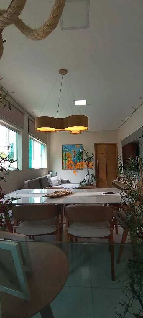 Imagem Sobrado com 5 dormitórios à venda, 200 m² por R$ 950.000,00 - Jardim Cumbica - Guarulhos/SP