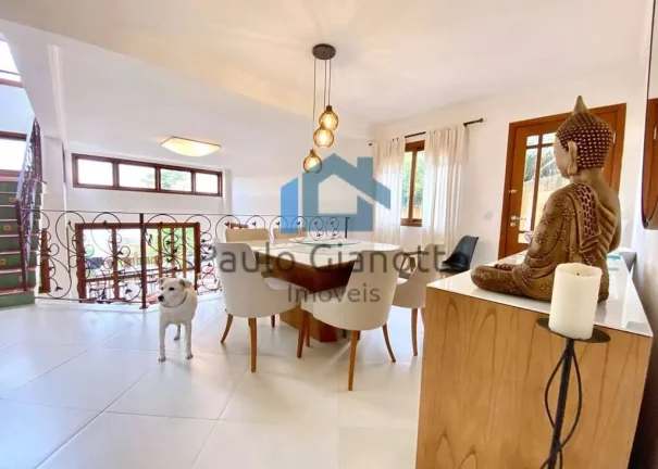 Imagem Casa à venda no Cond Palm Hills na Granja Viana