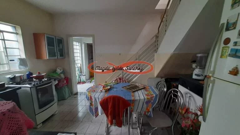 Imagem SOBRADO À VENDA EM ARTUR ALVIM - 15 MINUTOS A PÉ DO METRÔ.