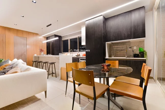 Imagem Apartamento à Venda no Itaim Bibi com 2 Suítes, 2 Vagas, Lindenberg