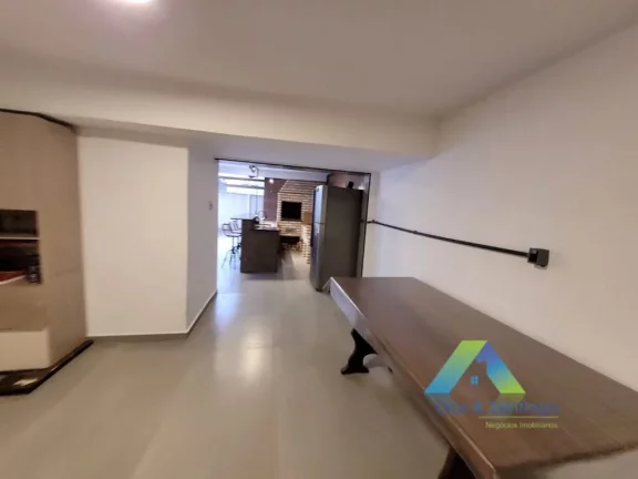 Imagem SANTO ANDRÉ CASA 241m², 5 dormitórios, 4 vagas ótima localização e valor