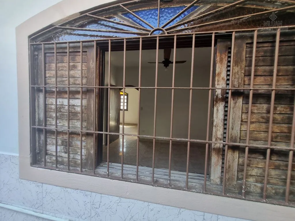 Imagem CASA A VENDA NO VILA CAIÇARA PRAIA GRANDE, ABAIXO DO VALOR DE MERCADO