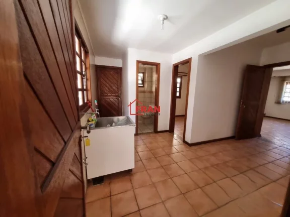 Imagem Belíssima Casa Alto Padrão em Condomínio fechado no Córrego