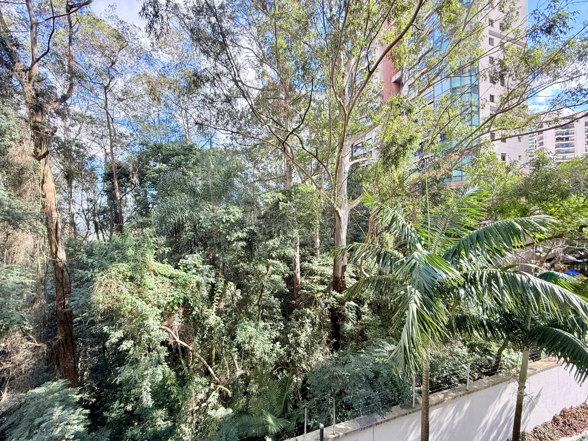 Imagem Apartamento para venda e locação em Jardim Fonte do Morumbi com 4 quartos, sendo 3 suítes, 301m2