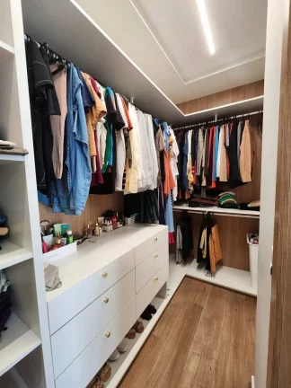 Imagem Apartamento alto padrão com 3 dormitórios sendo 1 suíte e 2 vagas em Joinville/SC