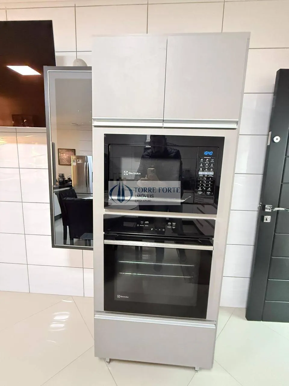 Imagem Linda casa com 4 dormitorios 4 suites 2 vagas na Penha.